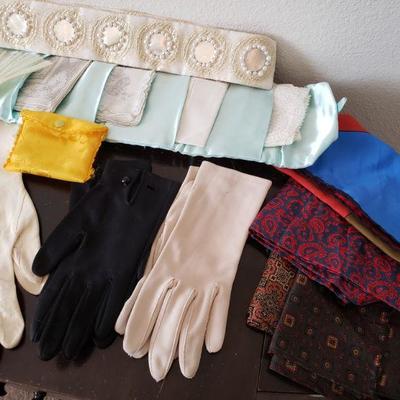 Lot 585: Vintage Gloves, Belt, Fans & Hankies
