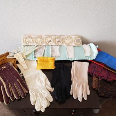 Lot 585: Vintage Gloves, Belt, Fans & Hankies
