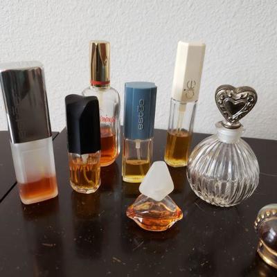 Lot 588: Vintage Perfume Lot