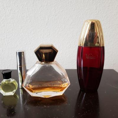Lot 589: Vintage Perfume Lot