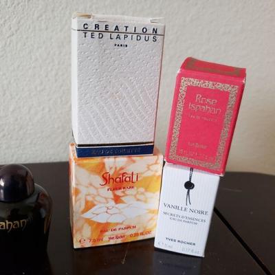 Lot 590: Vintage Perfume Lot