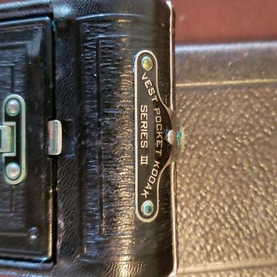 Lot 594: Vintage Vest Pocket Kodak Series 3