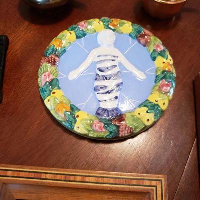 Lot 595: Mixed Decor Lot