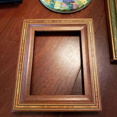 Lot 595: Mixed Decor Lot