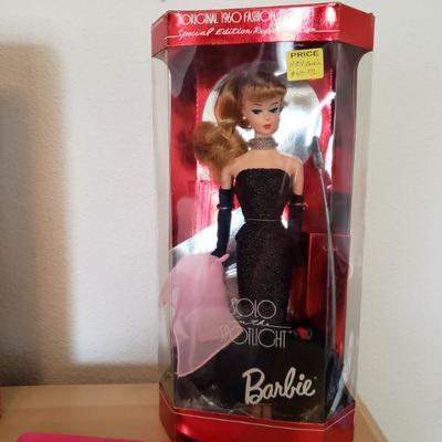 Lot 605:  Vintage Barbie Lot