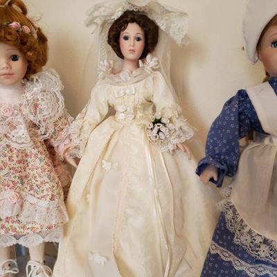 Lot 607: Vintage Doll Lot