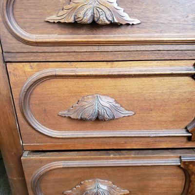Lot 614: Antique Walnut Dresser (41.5" Ã— 18" Ã— 31.5")