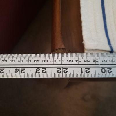 Lot 615: Mid Century Bench (22.5" Ã— 18" Ã— 17")