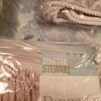 Lot 628: New in Package Martha Stewart Drapes