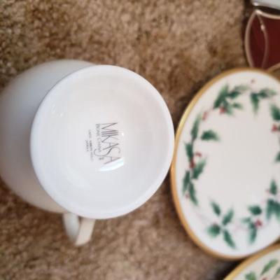 Lot 631: Lenox, Mikasa & Fitz and Floyd Christmas Lot