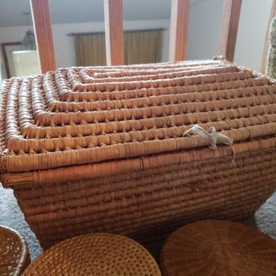 Lot 632: Vintage Baskets 