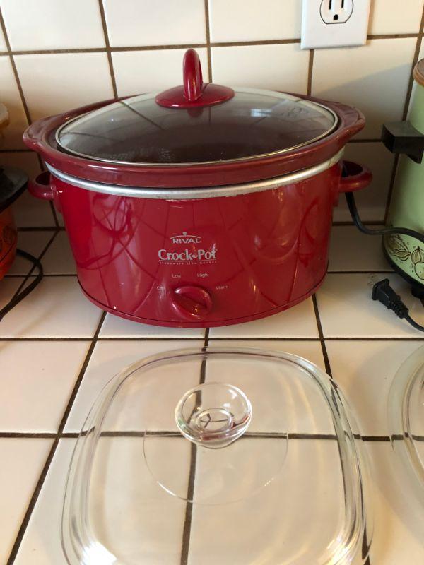 Red Rival Crock Pot