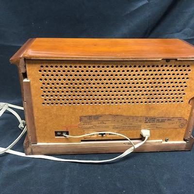 Vintage General Electric AM/FM Radio