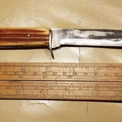 LOT #633: Vintage Hunting Knife by SUNBRITE Japan w/ Sheath