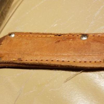 LOT #633: Vintage Hunting Knife by SUNBRITE Japan w/ Sheath