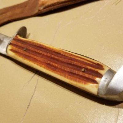 LOT #633: Vintage Hunting Knife by SUNBRITE Japan w/ Sheath