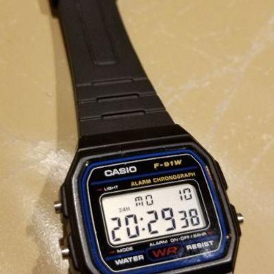 LOT #638: Vintage Casio Wristwatch TESTS A+
