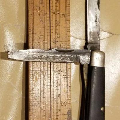 LOT #642: (2) Vintage Pocketknives including Cub Scout Selection