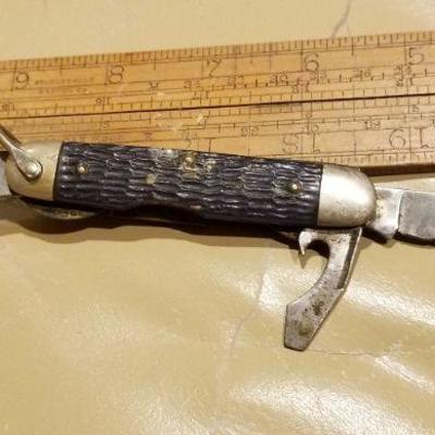 LOT #642: (2) Vintage Pocketknives including Cub Scout Selection