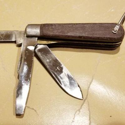 LOT #643: Vintage Pocketknife Brown Handle