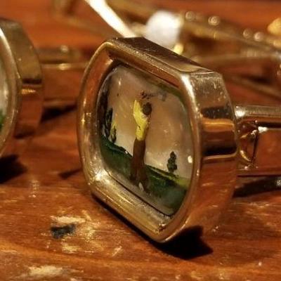 LOT #645: Men's GOLF THEMED Cufflink and Tie Bar Set