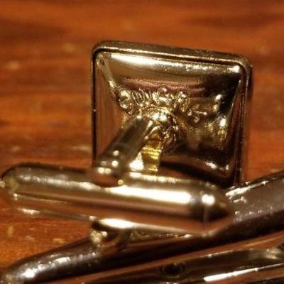 LOT #646: Men's Black Cufflink and Tie bar Dress Set