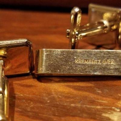 LOT #649: Men's Cufflink and Tie Bar Gold/Black Dress Set