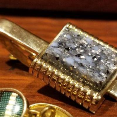 LOT #650: Mixed Men's Dress Cufflinks and Tie Bar