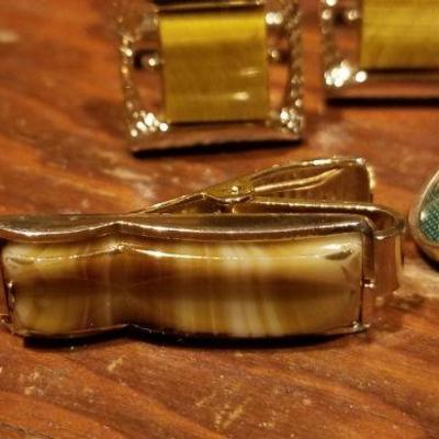 LOT #650: Mixed Men's Dress Cufflinks and Tie Bar