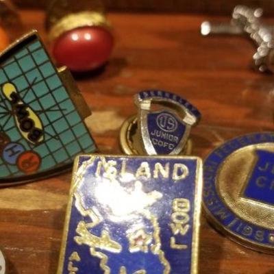 LOT #654: Huge Assortment of Shirt Pins and Tie Pins