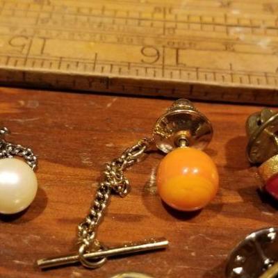 LOT #654: Huge Assortment of Shirt Pins and Tie Pins