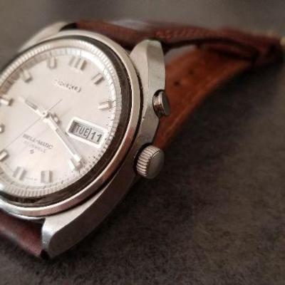 LOT #657: Vintage SEIKO Bell Matic Day Date Automatic Movement ALARM Watch TESTS A+