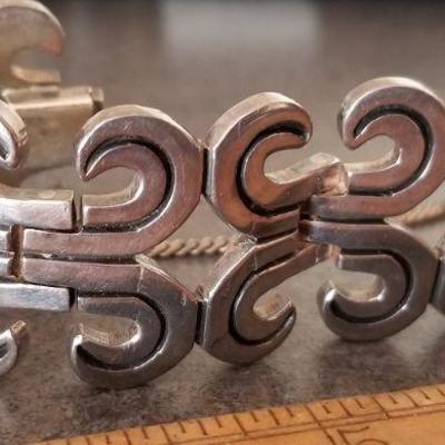 LOT #670: Vintage TAXCO Signed 925 Sterling Silver Designer Bracelet