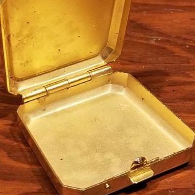 LOT #668: Vintage Pill Box w/ Victorian Theme