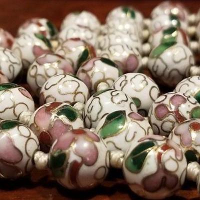 LOT #670: Vintage Japanese Cloisonne Beads