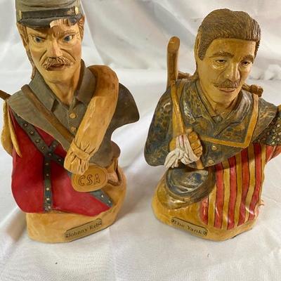 Johnny Reb and The Yank wood statues