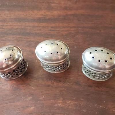 Lot 682: E.P.S Salt and Pepper Shakers