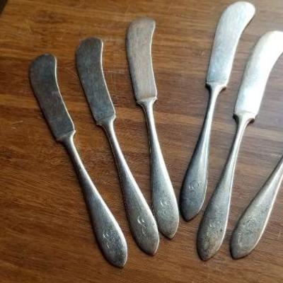 LOT #690: Set of (6) Vintage Sterling Silver Butter Knives 