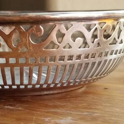 LOT #692: Vintage Sterling Silver 925 Lattice Style Bowl w/ Glass Insert (crack in glass as shown)