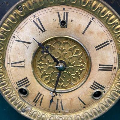 Wm L Gilbert Clock Co. Mantle Clock *UNTESTED*