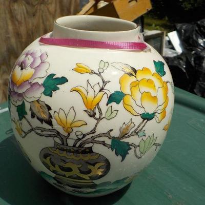 " Mason's Chinese Peony Vase", Ashworth Bros. England.
