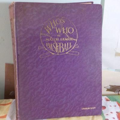 " 1933 Edition Hard cover Book of Who's Who in Major League Base ball".