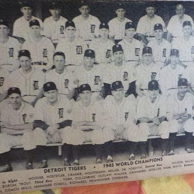 " 14th and 15th Edition of Who's Who Baseball magazine"'
