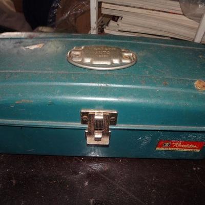 Vintage Western Auto Revelation Tackle /Tool Box Teal Locking Box 