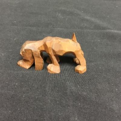 Dog figurines 