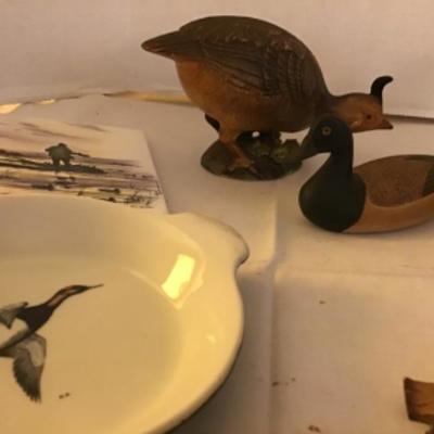 LOT # 409 Antique Handcarved Miniature Decoys and Birds 