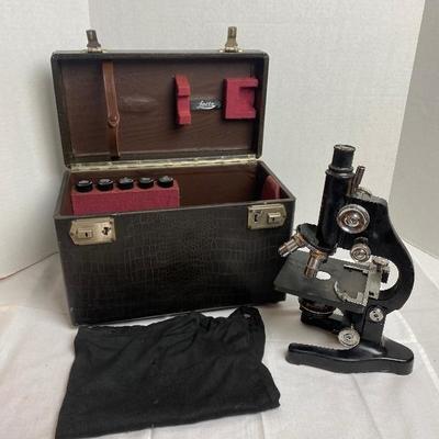 LOT # 415 Vintage Ernst Leitz Germany MICROSCOPE w/ Case 