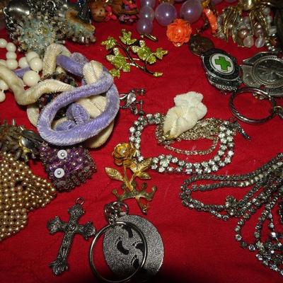 Spectacular Jewelry Lot - 2 Bags  Lot 5F