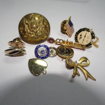 Gold Tone Jewelry Lot, Heart Charm, Fraternal, USA Flag Pin