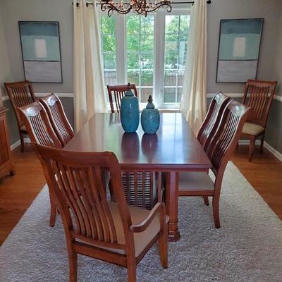 Raymor & Flanigan Dining Room Table with 8 Chairs 